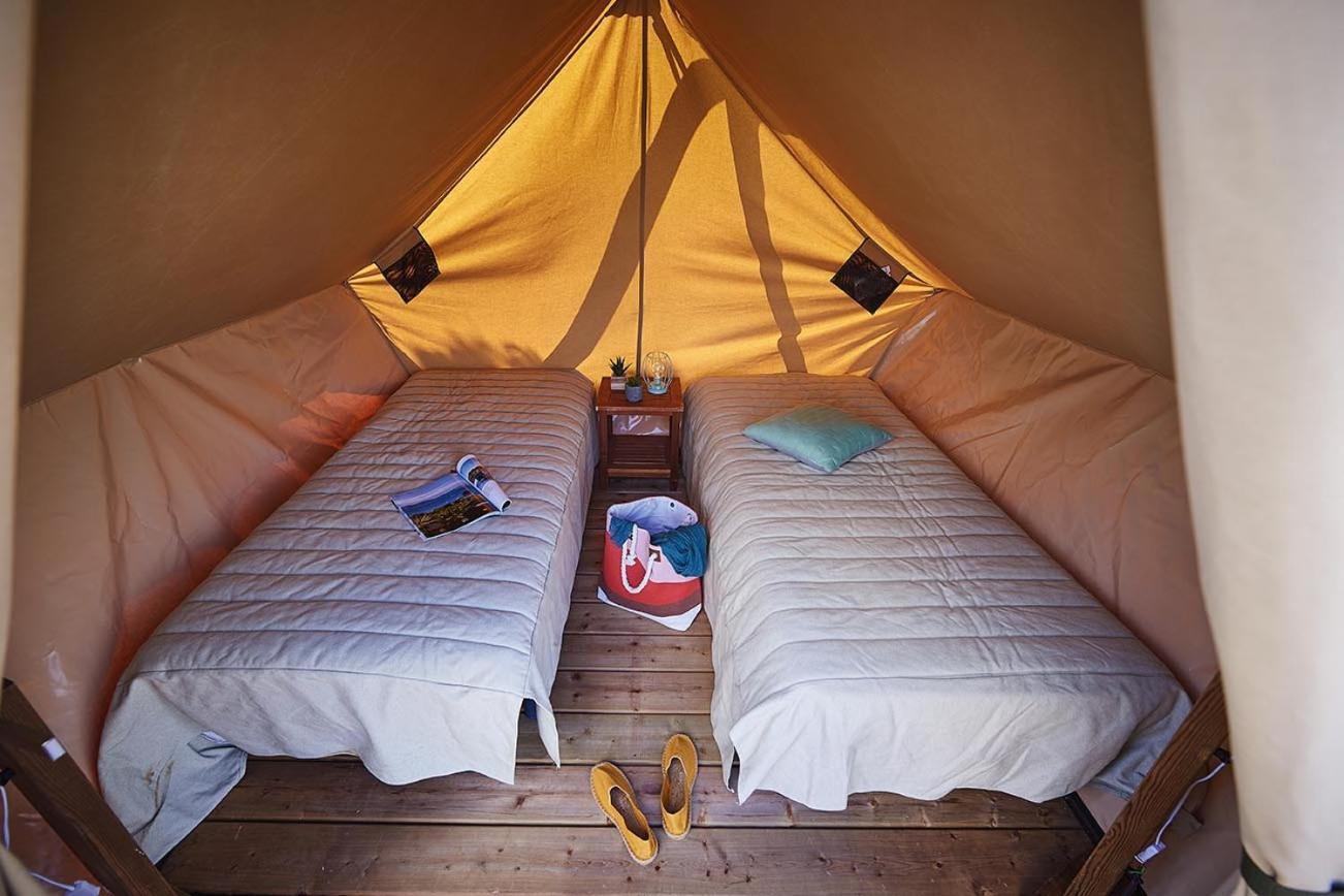 Camping Porte Des Alpilles By M.A Destination Glamping Saint-Etienne-du-Gres Exterior foto