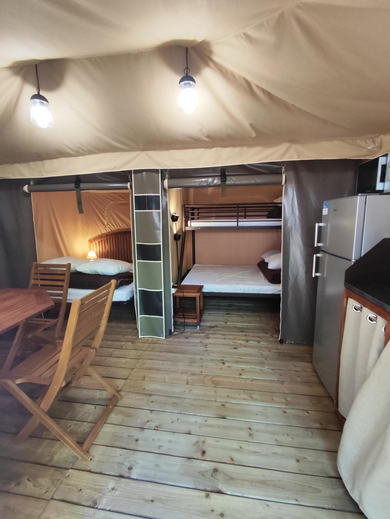 Camping Porte Des Alpilles By M.A Destination Glamping Saint-Etienne-du-Gres Exterior foto