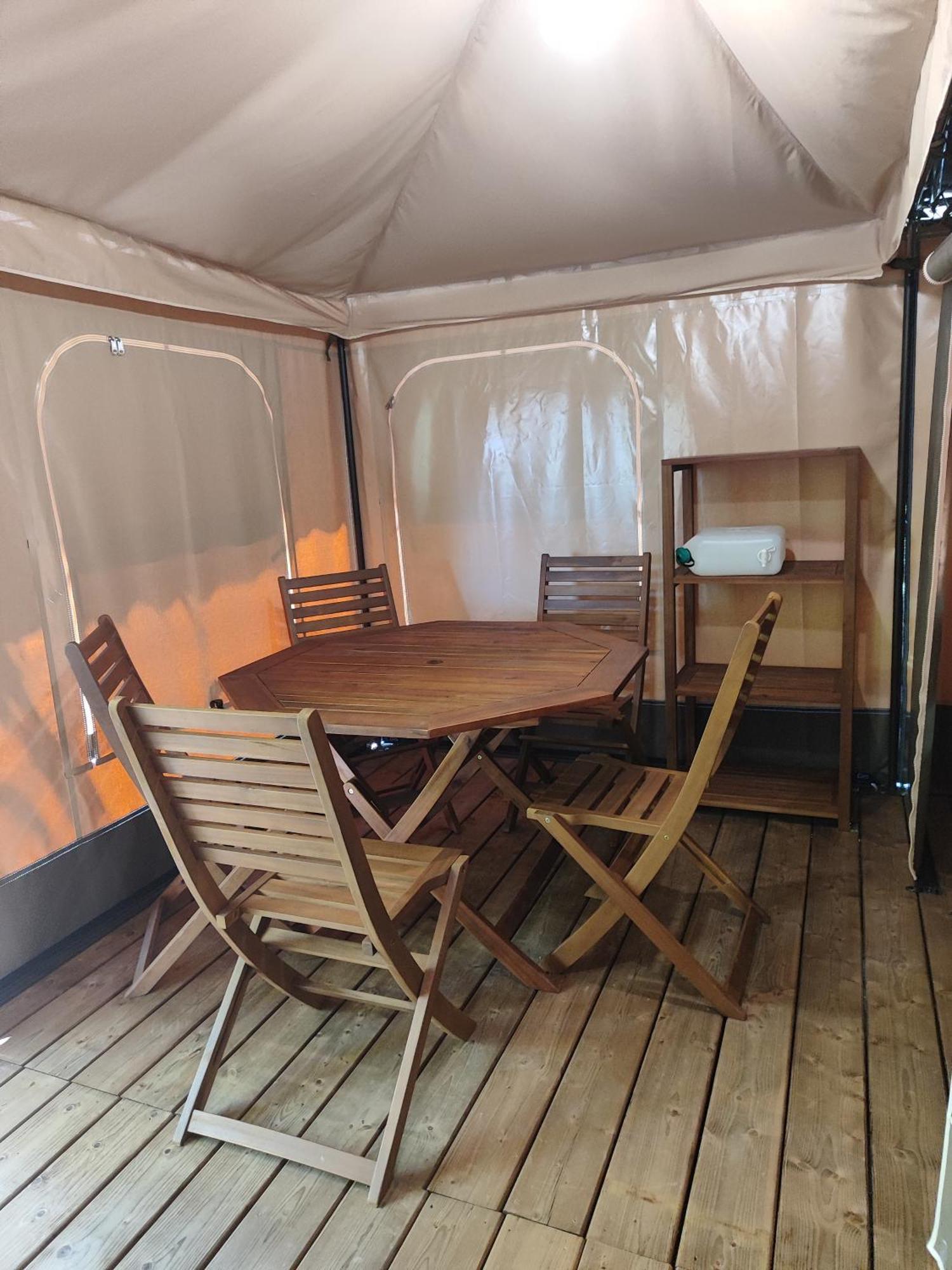 Camping Porte Des Alpilles By M.A Destination Glamping Saint-Etienne-du-Gres Exterior foto